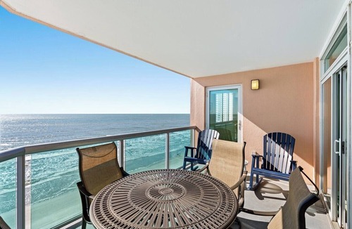 North Myrtle Beach Condo | Warm and inviting 4 bedroom condo in the Cherry Grove area | Laguna Keyes - 1002