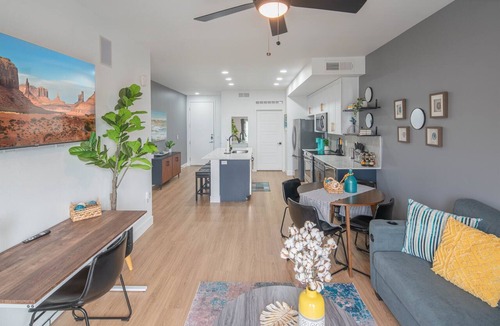 Desert View Village Condo | Warm Summer Vibes | Kierland Area | Pool & Hot Tub