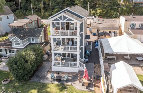 Conesus Apartment | Waterfront Gem with amazing views! Nearby to Letchworth St Park & SUNY Geneseo!