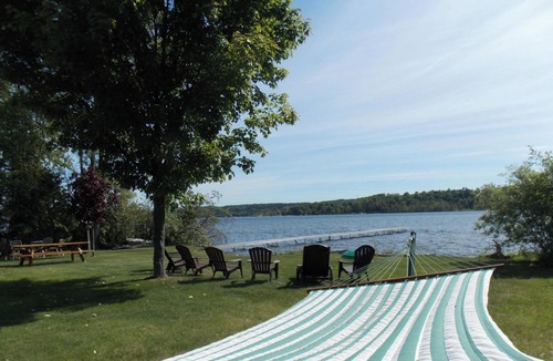 Lake Leelanau Cottage | Waterfront Hideout Lake Leelanau-The Best of Leelanau County