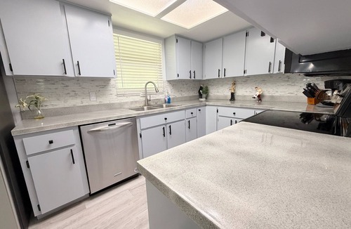 Weeki Wachee Gardens House | Waterfront Paradise w Manatees Fishing Kayaks in the Backyard! Newly Renovated