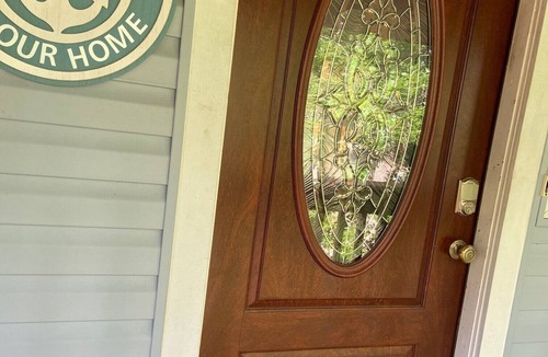 Weeki Wachee Gardens House | Waterfront Paradise w Manatees Fishing Kayaks in the Backyard! Newly Renovated