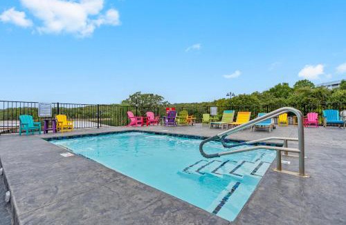 Indian Point House | Waterview Oasis - Stay for 4