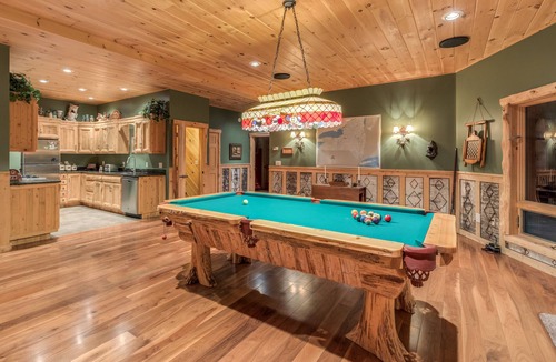 Jay Cabin | Whispering Pines Lodge - Near Whiteface Mtn, Lake Placid