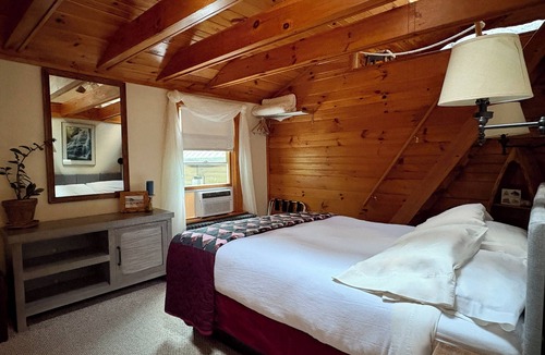 Wilmington Bed & Breakfast | Whiteface Farm Adirondack Bed and Breakfast
