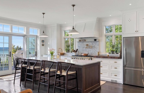Forest Beach House | Windover Cottage - Beautifully Decorated! Private Beach! Close to Town!