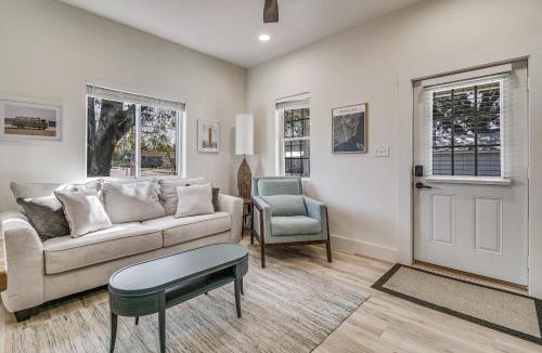 Downtown House | Zachs Place