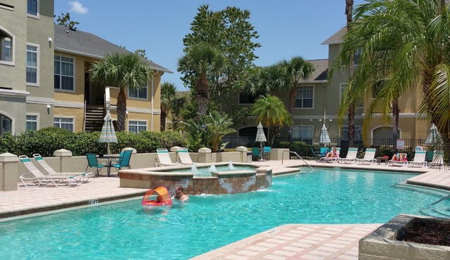 2 Bed 2 Bath, Clearwater Vacation Condo.