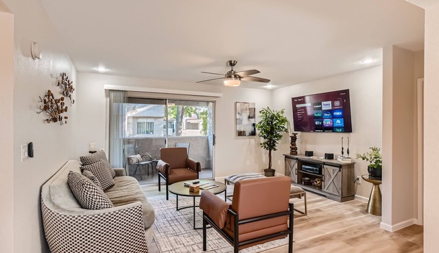 2 Bedrm/2Bath Condo In The Paradise Village Area w/20% Multiple Month Discount