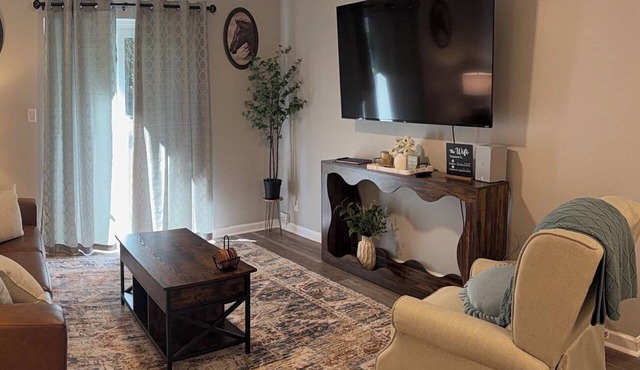 2-bedroom condo in adorable Louisville with AC and comfort
