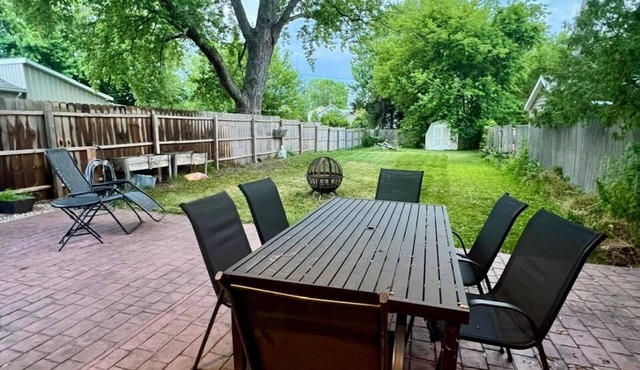 2-bedroom house walking distance to downtown Grand Haven