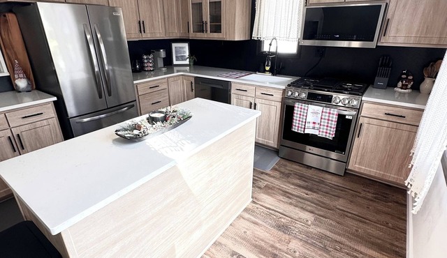 2-bedroom in Peaceful Middleburgh Vroman’s Nose View