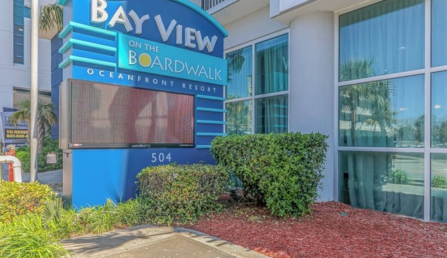 2BR Direct Oceanfront Newly Renovated onBoardwalk!