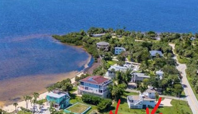 3/2 FLA ISLAND BEACH HOUSE GETAWAY w/2 BEACHES! 10-EXCEPTIONAL. SLEEPS 6. Ahh!