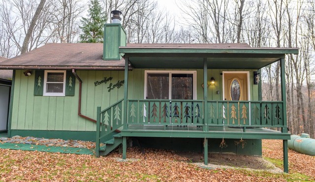 3 Bedroom with Hot Tub and Sauna seconds from Ski Brule!