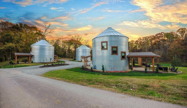 3 Silos, Sleeps 12 - Chattanooga - Hot Tubs