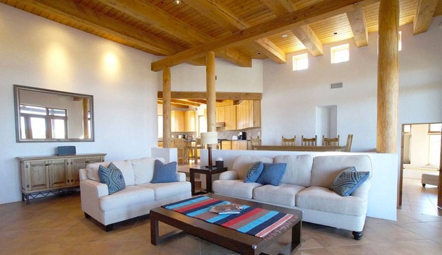 360° View Private Santa Fe Mountain Retreat