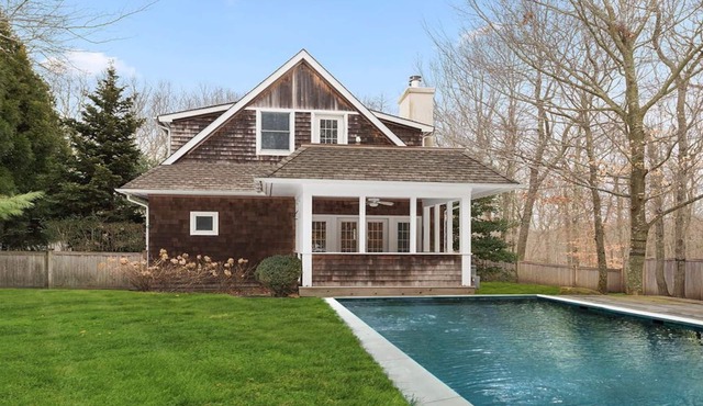 4 Bed/3.5 Bath, Spacious, East Hampton Home - ideal friends & family gathering
