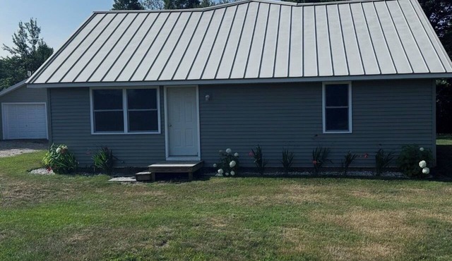 4-bedroom, 2 full bath home centrally located in beautiful Benzie County