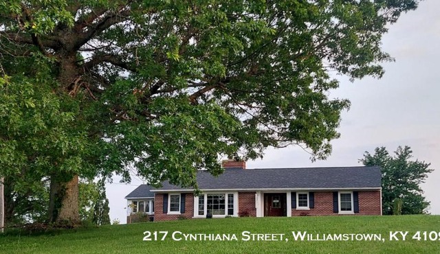 4BR Home - Pool, hot tub pet friendly by ARK Experience