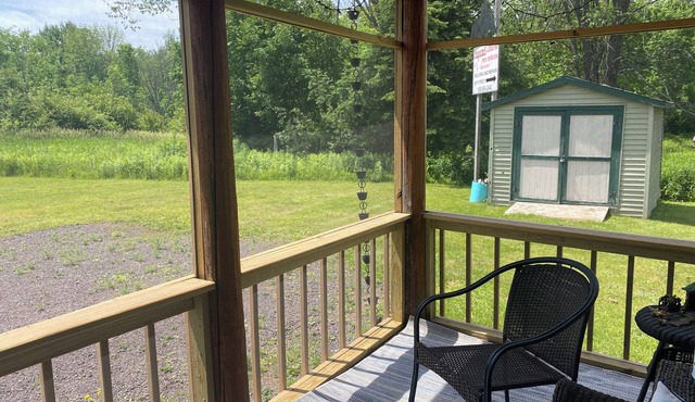 52 on 3, a Cozy cabin. Endless nature adventures!