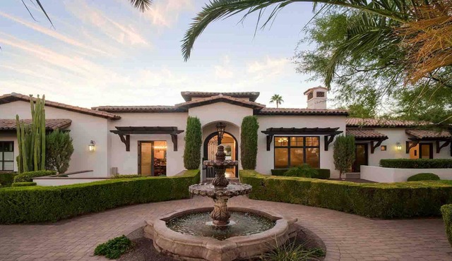 8BR Paradise Valley Estate - Heated Pool, Spa & Sports