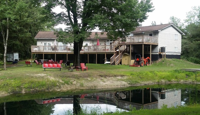 9 Bedrooms/4 Baths ~ Sleeps 37 ~ Wedding Parties and Family Reunions