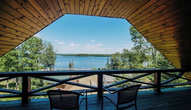 Adirondack Lakeside Lodging with Beach Access & Panoramic Lakeview in Cold Brook