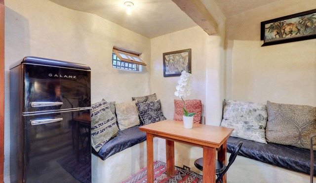 Adobe Studio: 2 Blocks to Dtwn Santa Fe Plaza!