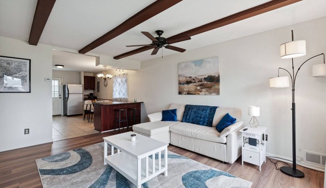 All you need, top notch comfort only 10 min from DTW airport