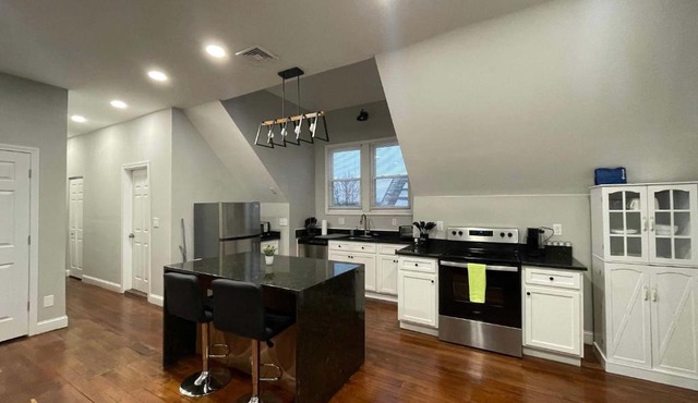 Apartment in Middletown-Wesleyan 301