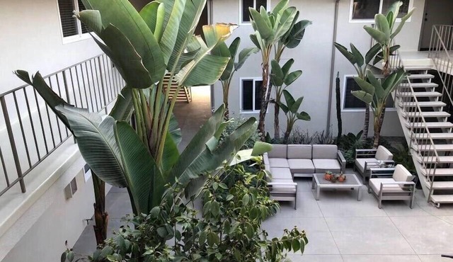 Apt 14: beautiful unit steps to the beach in Carpinteria