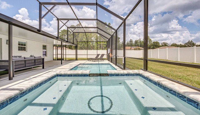 Arcade Games, Lanai & Spa: Summerfield Family Home