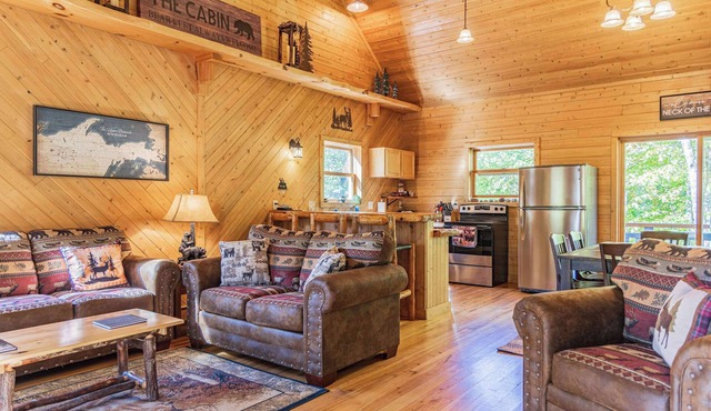 Aurora Basecamp at Pictured Rocks Sleeps 10