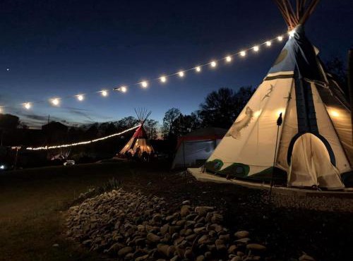 Authentic Sioux-Style Tipi Campground with Shared Kitchen Near Campbellsville and Green River Lake, Kentucky