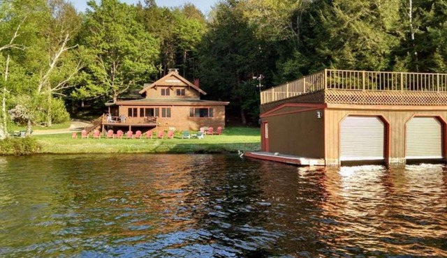 B's Hive on on the shores of Lower Lake