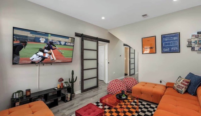 Backyard Dome, Games, Home in Corktown 4bd 2ba