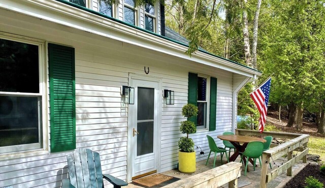 Baileys Harbor - 4BR Fire Pit Coffee Bar - Sleeps 8