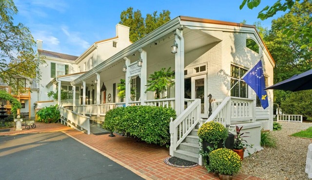 Bashford Manor Inn