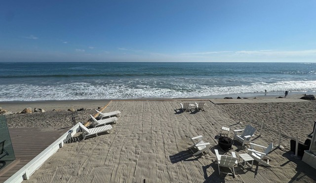 Beachfront Bliss - Steps to Sand + 5 Large BRs