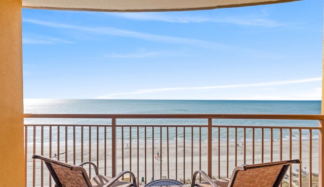 BEACHFRONT ~ Luxury Hilton Resort~ 100+5 Stars! ~ Tiki Bar Lazy River 8th Floor