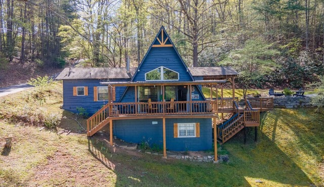 Bear's Den Chalet Perfect Mountain Home