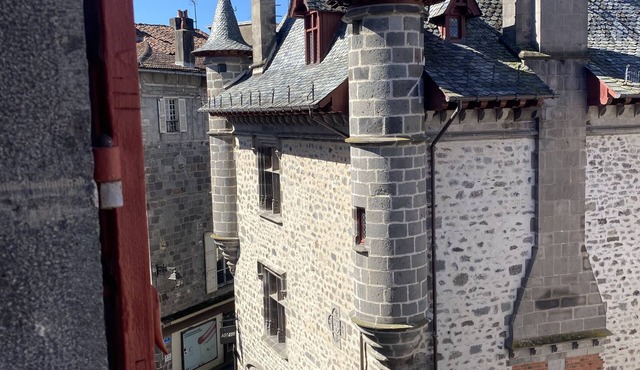 Beau Duplex Hyper Centre Ville in Aurillac
