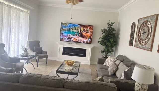 Beautiful 3-bedroom House in New Tampa