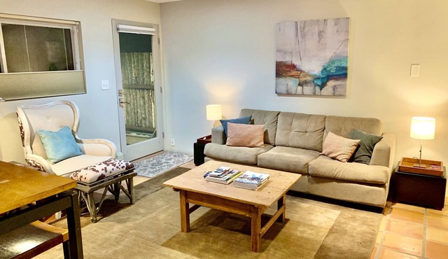 Beautiful Casita in downtown. Private Courtyard!