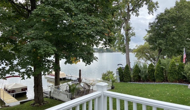 Beautiful Newly Remodeled Lakeside Home