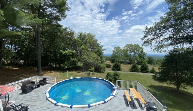Beautiful views Home in Catskill