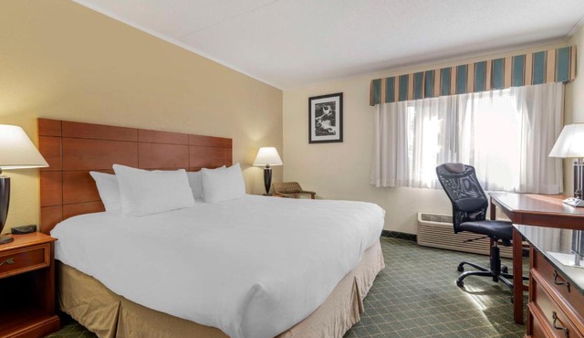 Best Western Plus Augusta Civic Center Inn