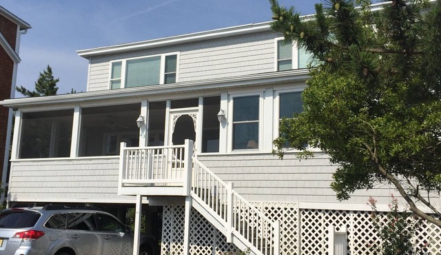 Bethany Beach cottage with an ocean view
