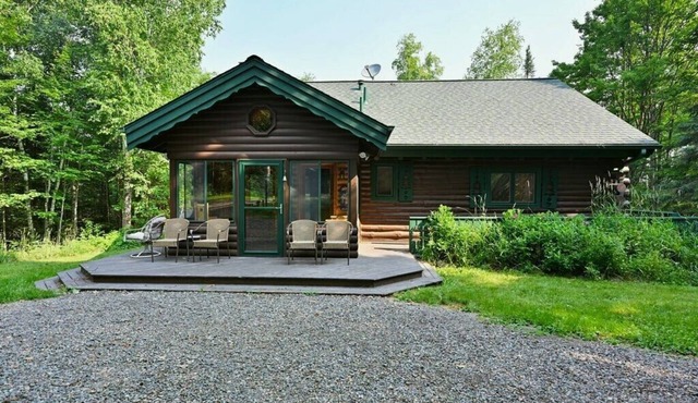 Birch Haven Log Cabin | Lakefront Swimming | Ride-From Trails
